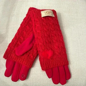 UGG Gloves red with fur pompom